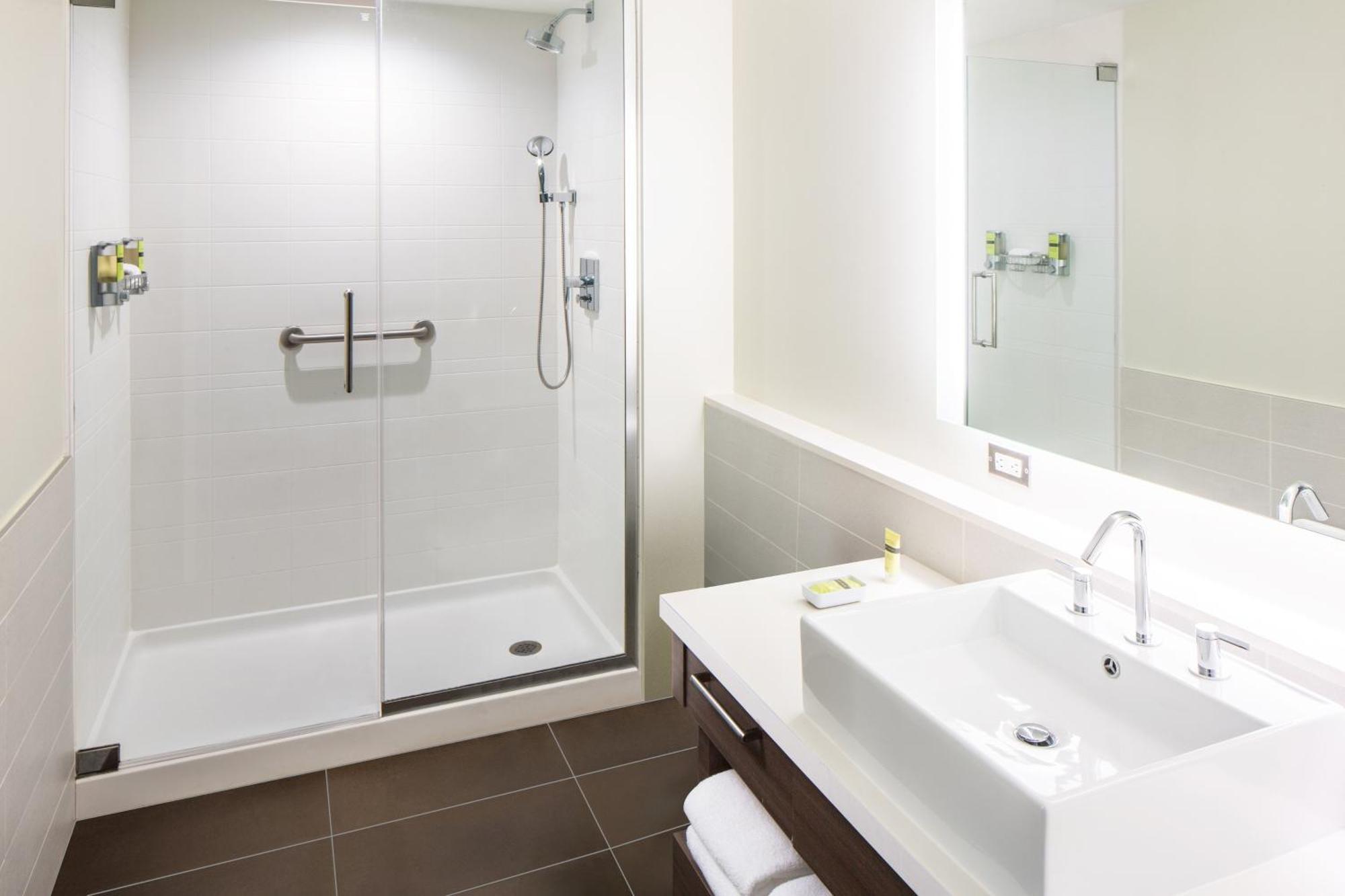 Отель Element Miami International Airport Экстерьер фото