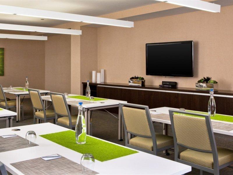 Отель Element Miami International Airport Экстерьер фото